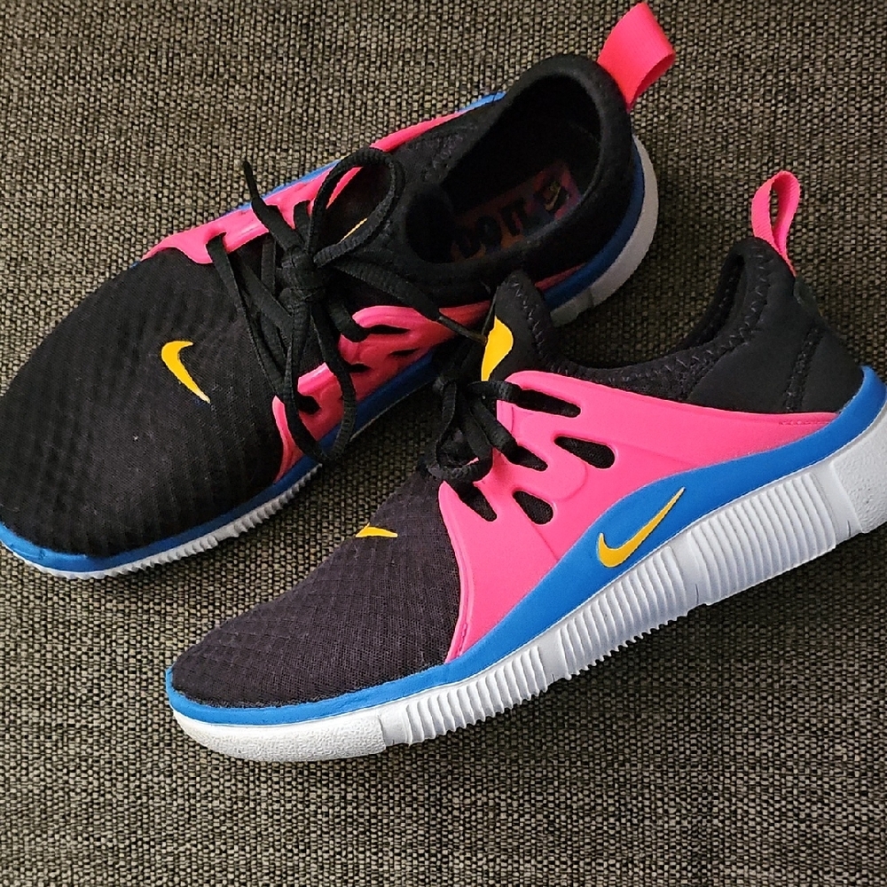 Nike Black and Pink Athletic Shoes